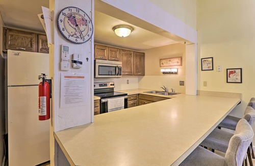 Lake Harmony House | Near Skiing & Lakes: Contemporary Poconos Townhome