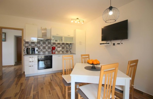 Mali Maj Apartment | Near the beach, air-conditioned, quiet location,family-friendly