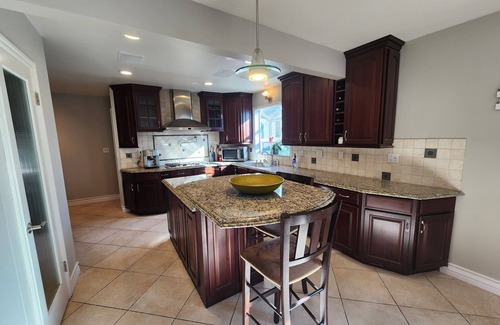 Harbor House | Near the beach and central located