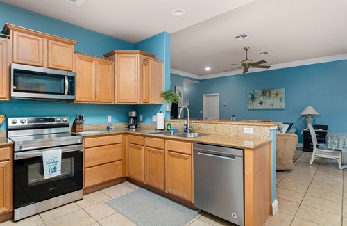 Safe Harbor House | Near the Beach! Large 5 bedrooms 4 bath- Sleeps 16 max Fun Game Room