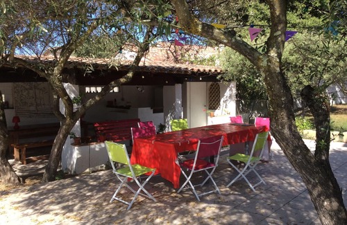Saint-Jean-de-Cornies House | Near the sea and montpellier, house with large pool surrounded by olive trees