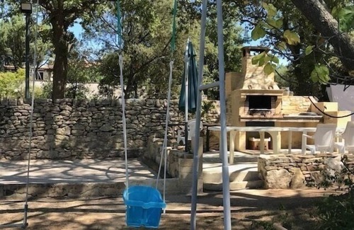 Saint-Laurent-La-Vernede House | Near Uzes Spacious House With Pool up to 13 People Tranquility