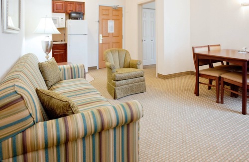 Durham Condo | Near UNC Chapel Hill University + Duke Medical Center | Free Breakfast!