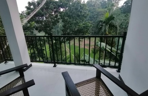 Peradeniya House | Nearest place to Royal Garden
