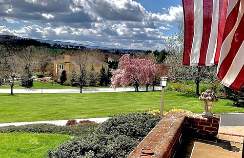 State College House | Nearly 6000 sq ft of luxury living only 3 mi from PSU stadium