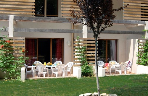 Barjac Apartment | Neat studio with dishwasher on the border of the Ardèche