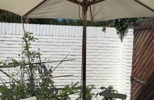 Overtoomse Sluis House | Nectar 1, Holiday home 300 meters from the beach.