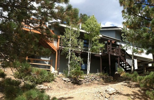 Nederland Apartment | Nederland Dual Level Apartment, Full Kitchen, No Cleaning Fee, Private!
