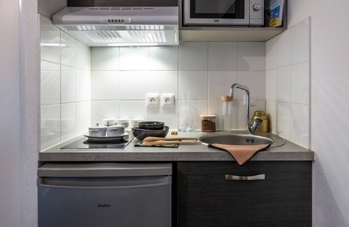 Merignac House | Nemea Appart Hotel Stadium Bordeaux aéroport