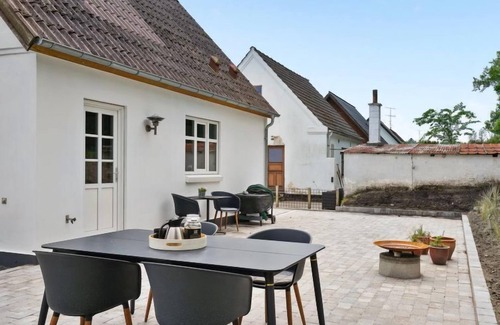Asaa House | "Neno" - 2.2km from the sea by Interhome