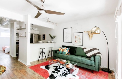 Clarksville Condo | Neon Cool with Pool, Clarksville by Downtown * FREE PARKING