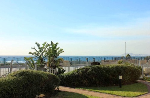 Lagoon Beach Apartment | Neptune Isle