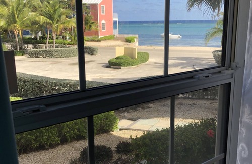 East End House | Neptune's Nest by the Sea, East End