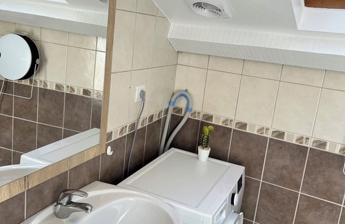 Le Poujol-sur-Orb Apartment | Nest at the foot of Mont Caroux 8 minutes from the Lamalou thermal baths