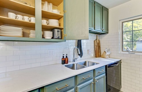 Joaquin Apartment | Nest & Nook 2 Units, 2 Mins from BYU