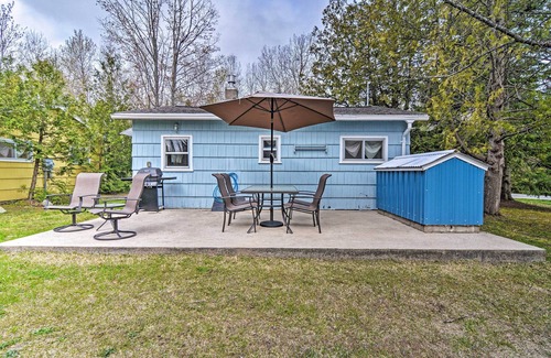 Charlevoix Cabin | 'Nestle by Lake' Charlevoix Cottage: Pets Welcome!