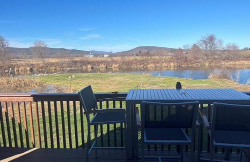 Whitehall Cabin | Nestled along the Mettowee River this charming 2-bedroom cabin in Whitehall