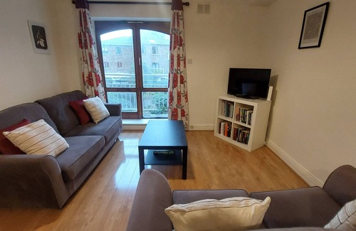 The Liberties Apartment | Nestled Away 2BD - 500Mtrs to Guinness Storehouse