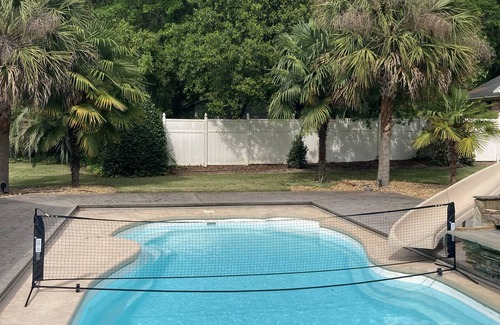 Orangeburg House | Nestled between historic Charleston and Columbia.