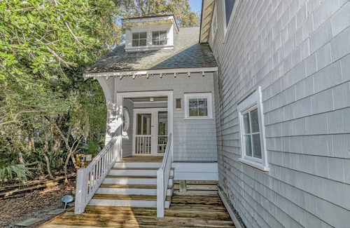 Bald Head Island House | Nestled in Keepers Landing neighborhood at this cozy two bedroom home! Access to both clubs