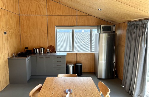 Matakana Apartment | Nestled in nature, only 5 mins from the beach & village.
