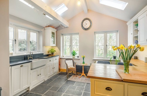 Axbridge Cottage | Nestled in the glorious Somerset countryside with views of the Mendips.