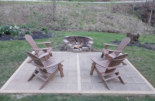 Laurelville House | Nestled in the heart of the Hocking Hills. Hummingbird Holler