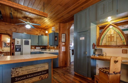 Wysox House | Nestled in the heart of the Endless Mountains of Northeast Pennsylvania