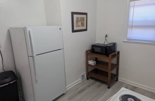 Pierre Apartment | Nestled in the heart of Pierre, shopping & dining near.