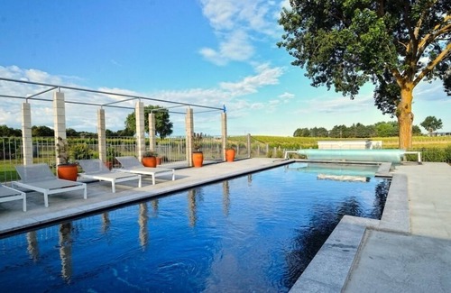 Haumoana Apartment | Nestled in vineyard with views to Cape Kidnappers