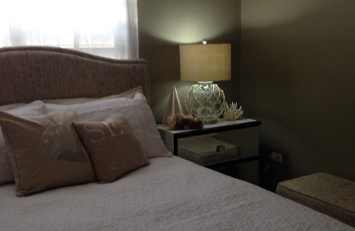 Catano Bed & Breakfast | Nestled on a hill with Mountain Views