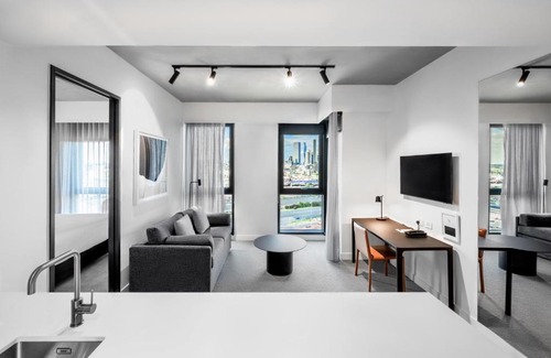 Docklands Hotel | Nesuto Docklands
