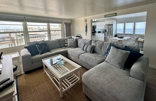 Hutchinson Island South Cottage | Nettles Island Waterfront with Dock & steps from Beach-plus Golf Cart Credit
