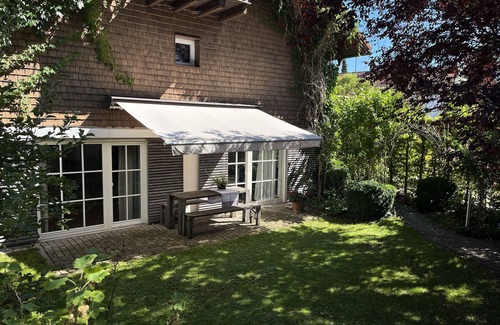 Utting am Ammersee Apartment | NEU ab März 2024: Ferienwohnung im Historischen Bertolt Brecht Haus in Seenähe