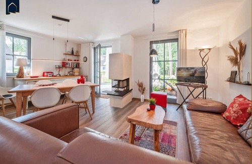 Zirchow House | Neu Errichtetes Ferienhaus in Ruhiger Wohngegend mit Parkplatz, Sauna und Wlan