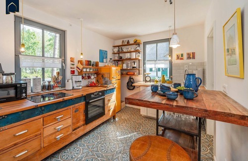 Zirchow House | Neu Errichtetes Ferienhaus in Ruhiger Wohngegend mit Parkplatz, Sauna und Wlan