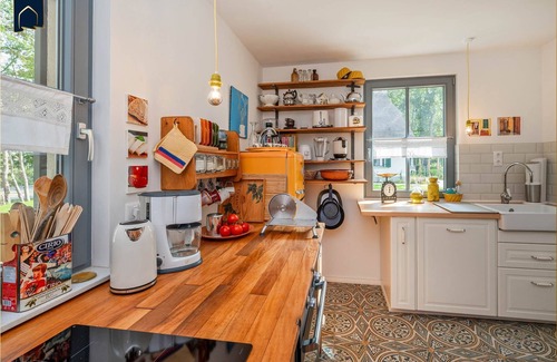Zirchow House | Neu Errichtetes Ferienhaus in Ruhiger Wohngegend mit Parkplatz, Sauna und Wlan