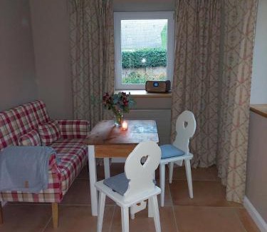 Mutzschen Apartment | NEU! Ferienwohnung Böhlitz Neun