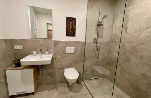 Pforzheim Apartment | NEU Goldstadt Suite Schlössle-Galerie Zentrum Pforzheim