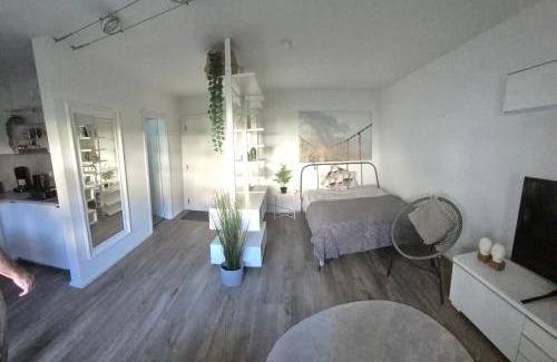 Bad Friedrichshall Apartment | NEU "RELAX"1-Zimmer Apartment mit eigenem Stellplatz