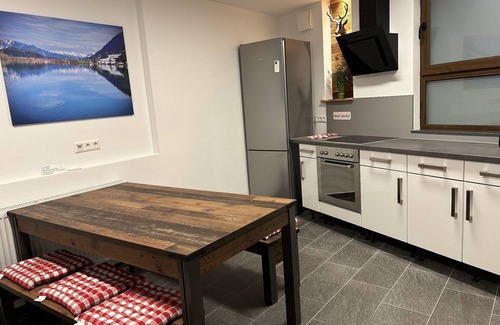 Stuttgart Apartment | Neu Renovierte 5 Zimmerwohnung im Allgäustyle. Zentral Gelegen