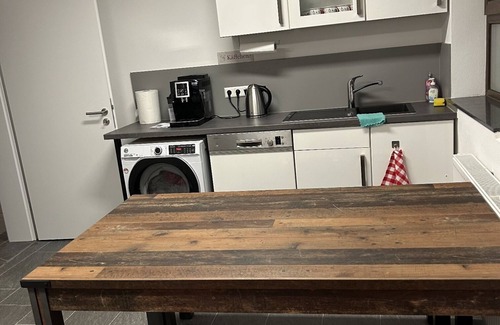 Stuttgart Apartment | Neu Renovierte 5 Zimmerwohnung im Allgäustyle. Zentral Gelegen