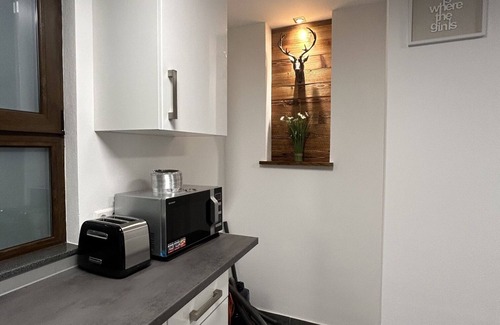 Stuttgart Apartment | Neu Renovierte 5 Zimmerwohnung im Allgäustyle. Zentral Gelegen
