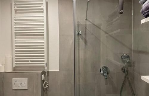 Oldesio Apartment | NEU Suite Perlago, Whirlpool & Seeblick