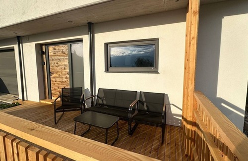 Iselsberg-Stronach Apartment | Neues Wunderschönes Apartment mit Herrlicher Aussicht auf die Lienzer Dolomiten