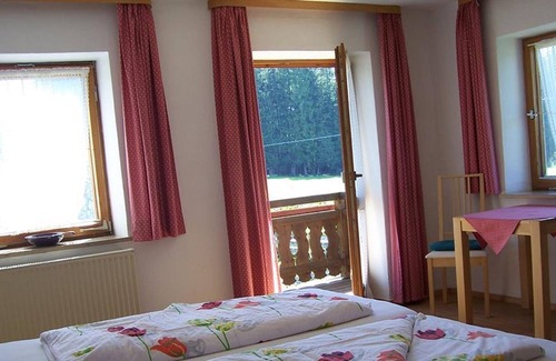 Bad Bayersoien Apartment | Neunerhof - double room No. 5