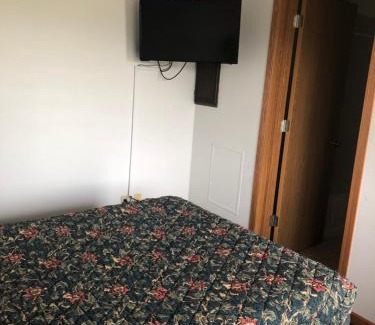 Marshfield Hotel | Neva Jean Motel