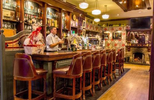Newport Bed & Breakfast | Nevins Newfield Inn Ltd