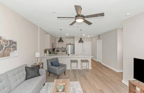 Covington Apartment | New 1 Bed 1 Bath Apartment for Mid-Term Stays