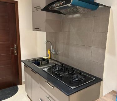 Lahore Apartment | NEW 1 Bed Studio heart of Lahore l Kalma Chowk l Indigo Boutique Apartments